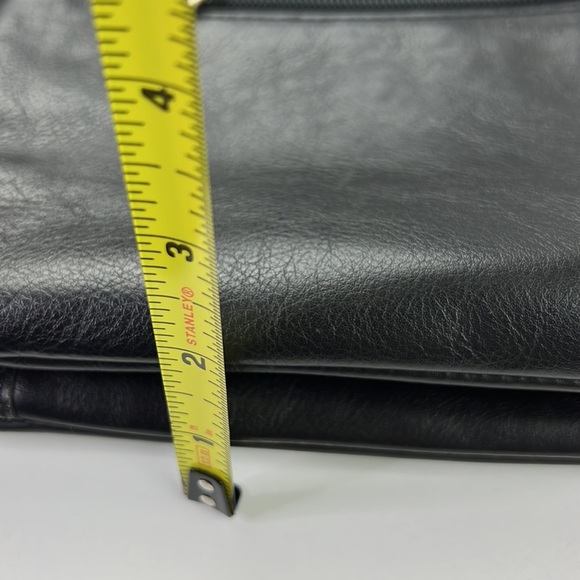 Pelle RFID Black Leather Crossbody bag/purse - Picture 8 of 9